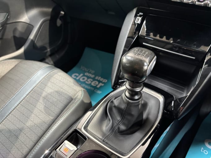 2025 Peugeot 208