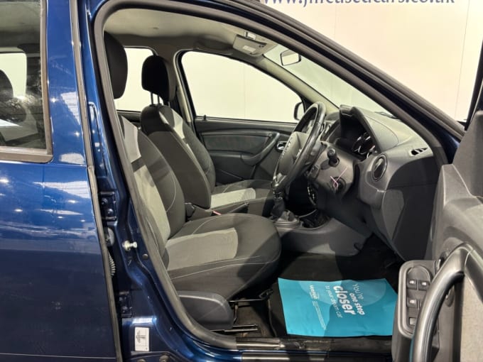 2025 Dacia Duster