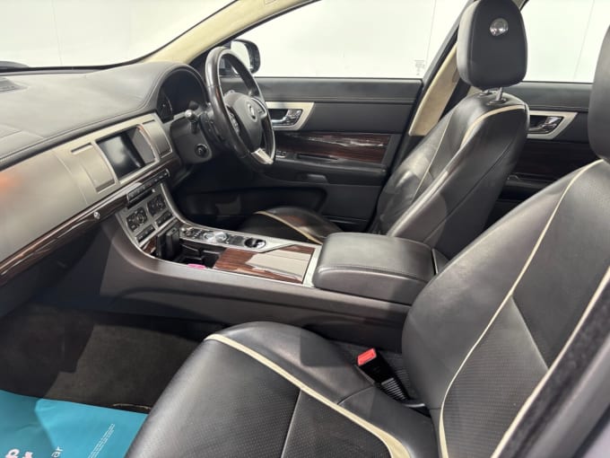 2025 Jaguar Xf
