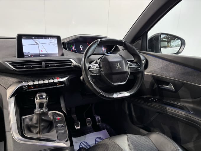 2025 Peugeot 5008