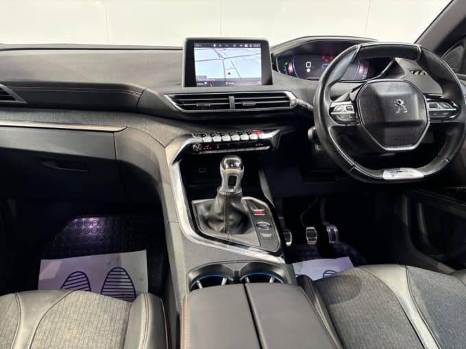 2025 Peugeot 5008