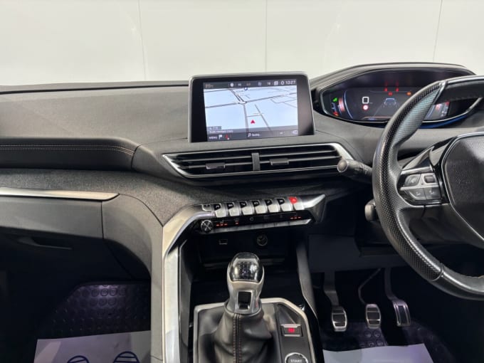 2025 Peugeot 5008