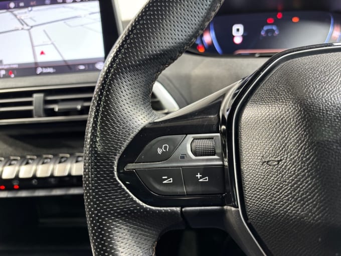 2025 Peugeot 5008
