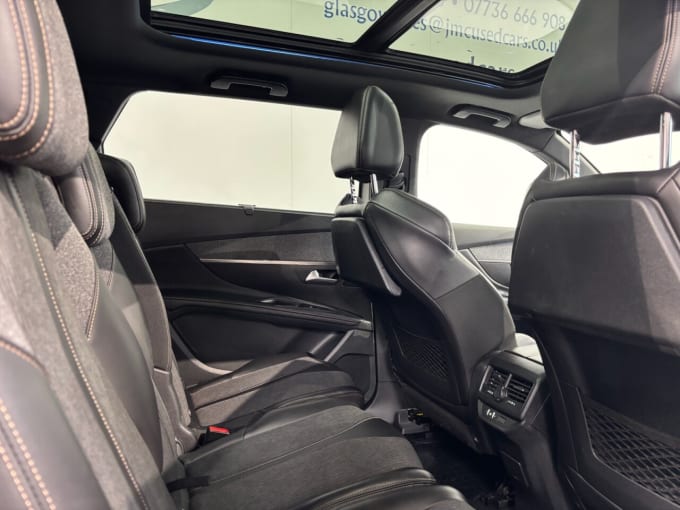 2025 Peugeot 5008