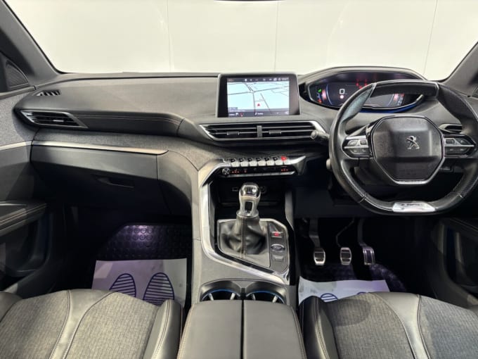 2025 Peugeot 5008