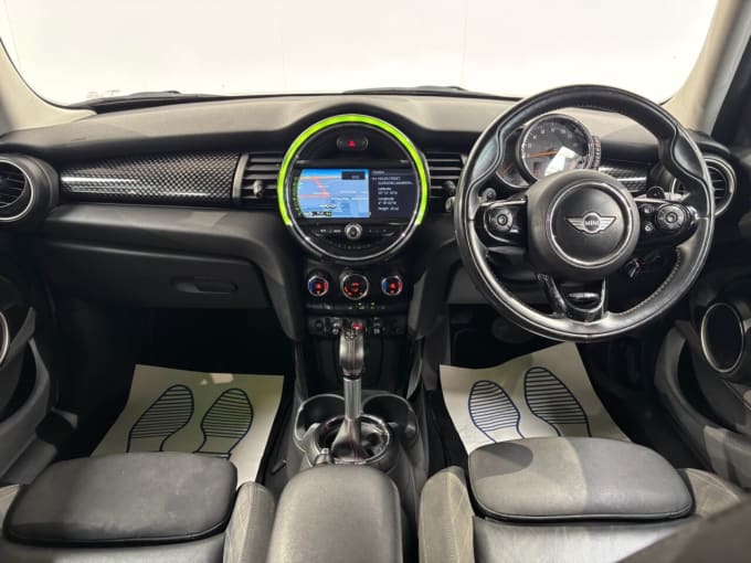 2025 Mini Hatch