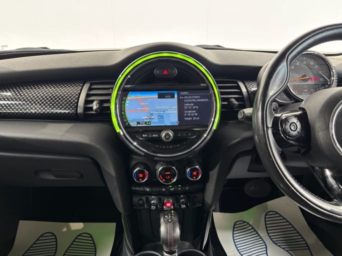 2025 Mini Hatch