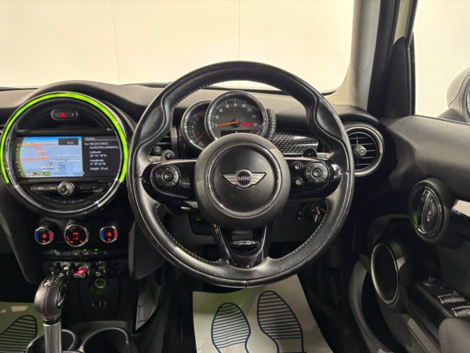 2025 Mini Hatch