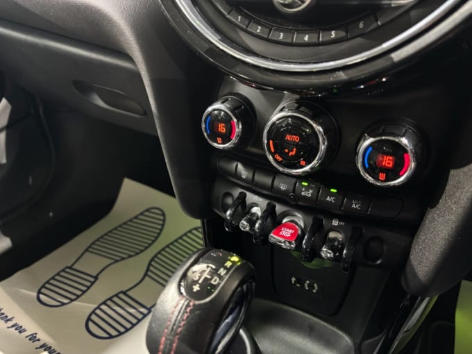 2025 Mini Hatch