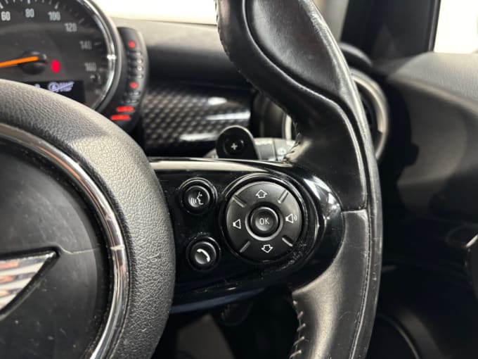 2025 Mini Hatch