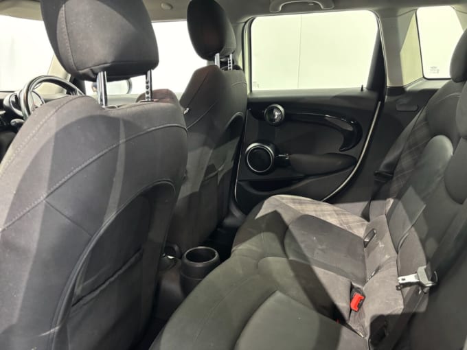 2025 Mini Hatch