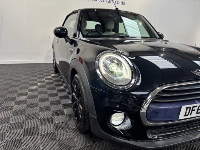2025 Mini Convertible