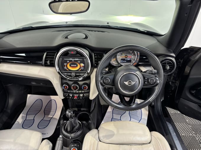 2025 Mini Convertible