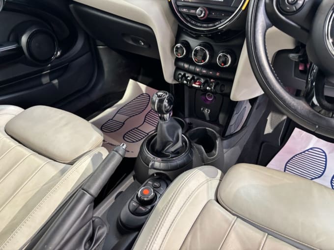 2025 Mini Convertible