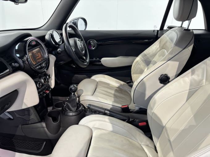 2025 Mini Convertible
