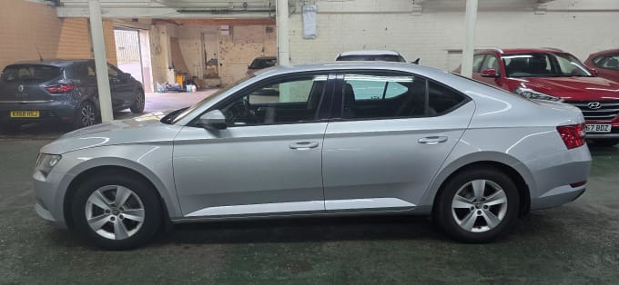 2025 Skoda Superb