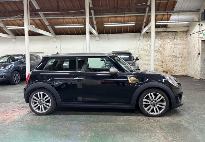 2025 Mini Hatch