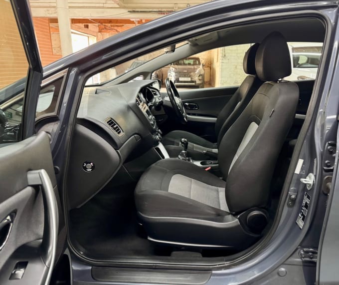 2025 Kia Ceed
