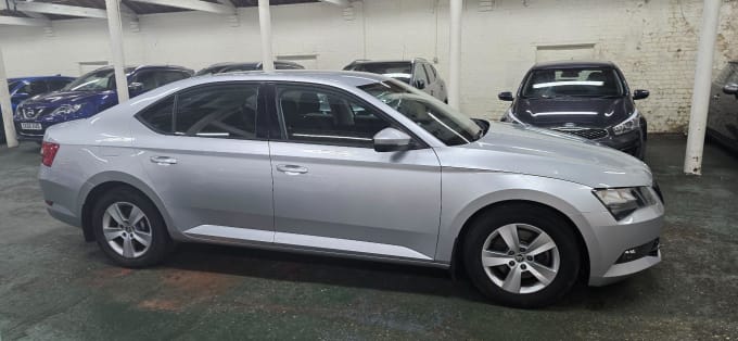 2025 Skoda Superb