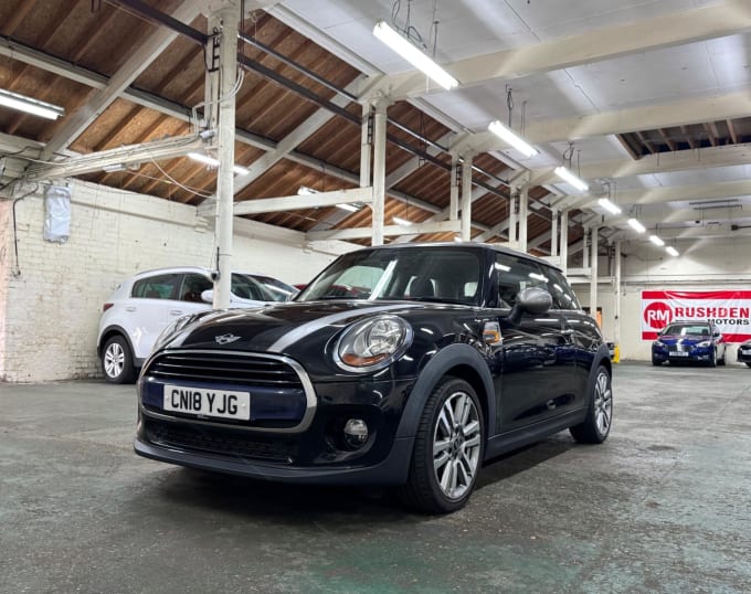 2025 Mini Hatch