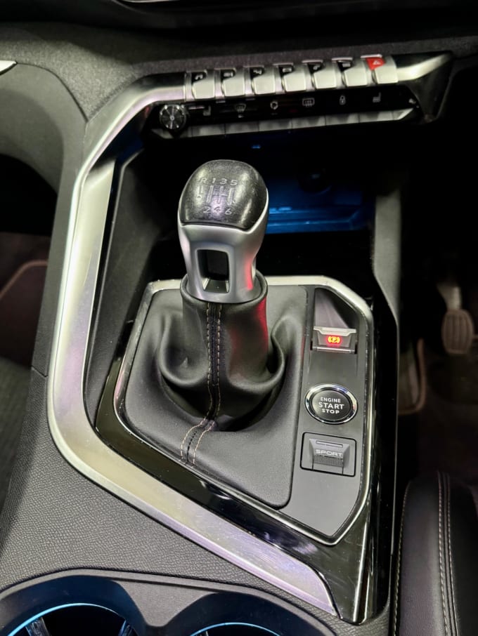 2025 Peugeot 3008