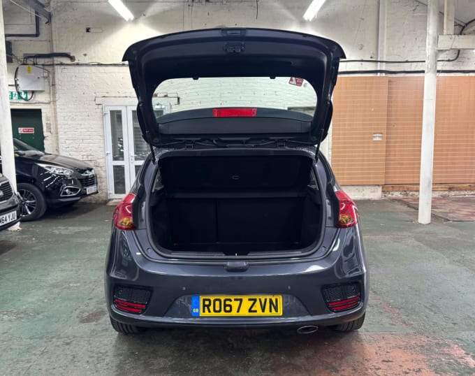 2025 Kia Ceed