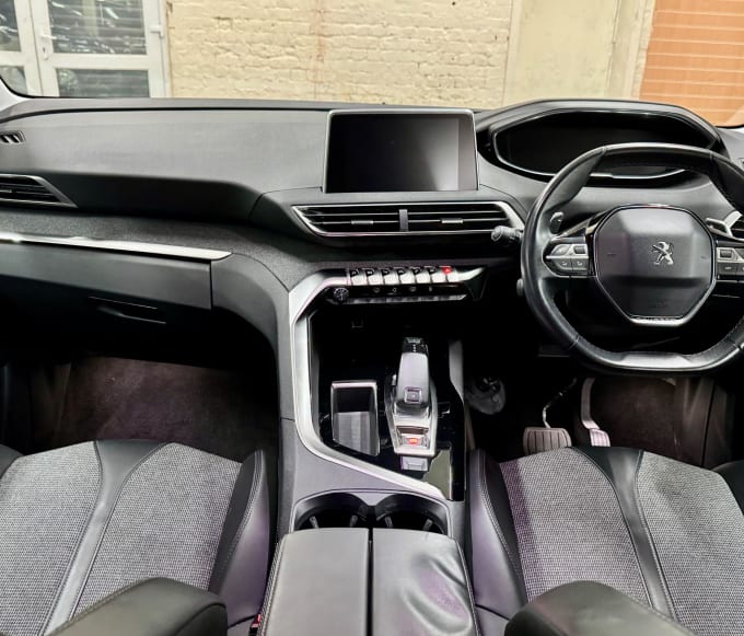 2025 Peugeot 3008