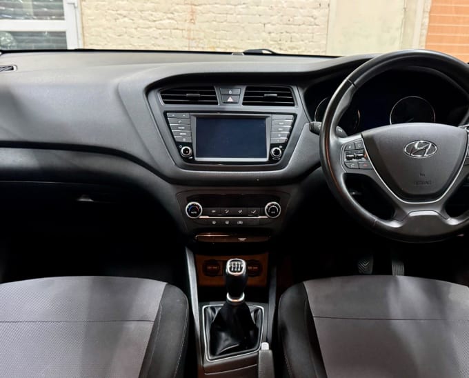 2025 Hyundai I20