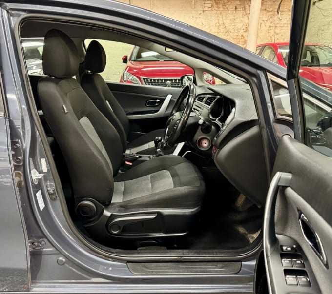2025 Kia Ceed