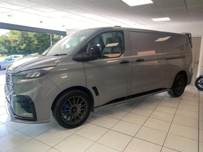 2025 Ford Transit Custom