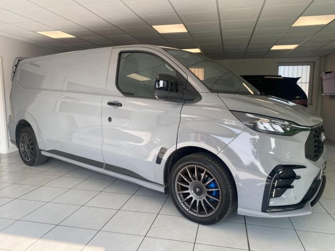 2025 Ford Transit Custom