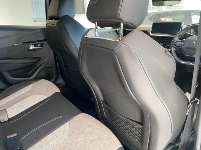 2021 Peugeot 208