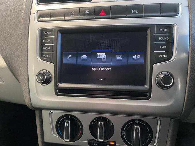 2016 Volkswagen Polo