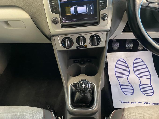 2016 Volkswagen Polo