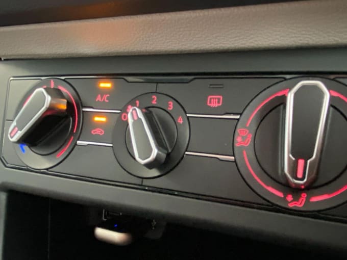 2019 Volkswagen Polo