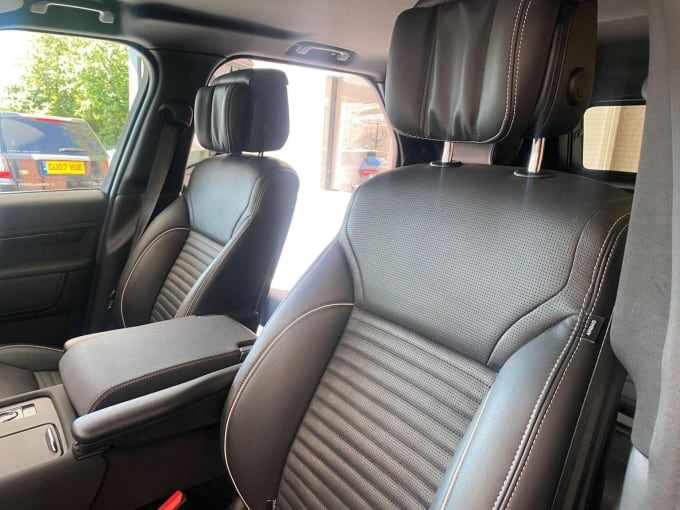 2023 Land Rover Discovery