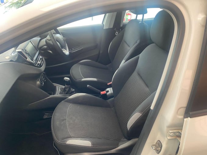 2015 Peugeot 208