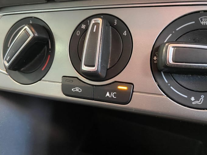 2017 Volkswagen Polo