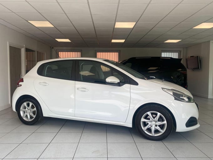 2015 Peugeot 208