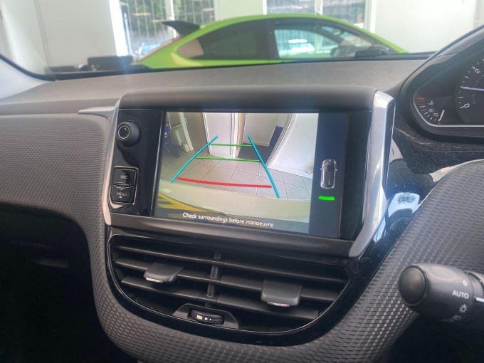 2015 Peugeot 208