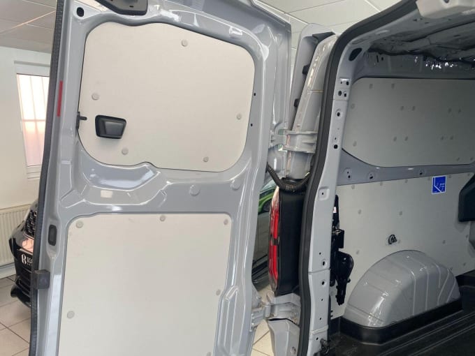 2025 Ford Transit Custom