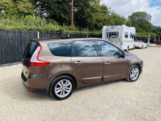 2010 Renault Grand Scenic