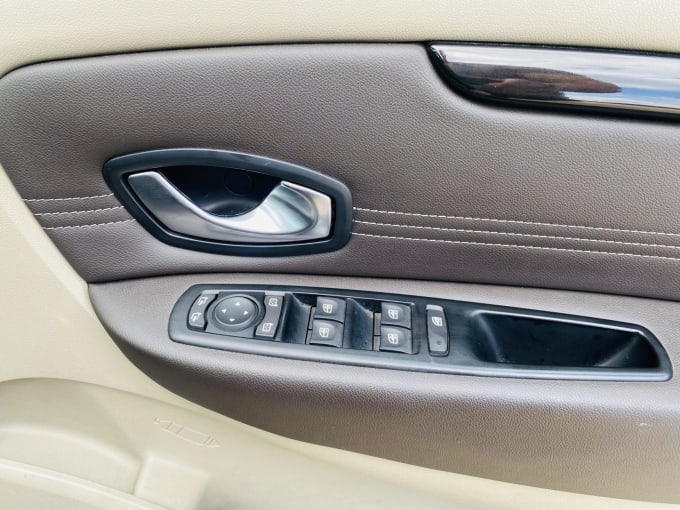 2010 Renault Grand Scenic