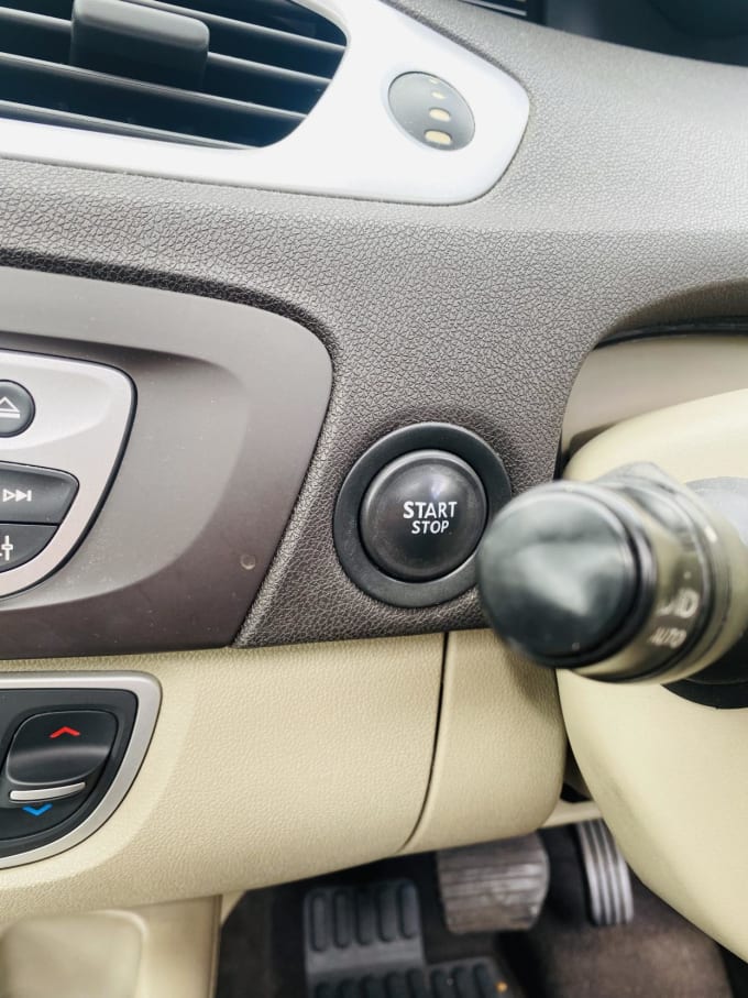 2010 Renault Grand Scenic