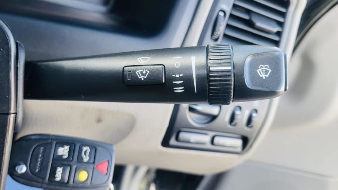 2005 Volvo S60