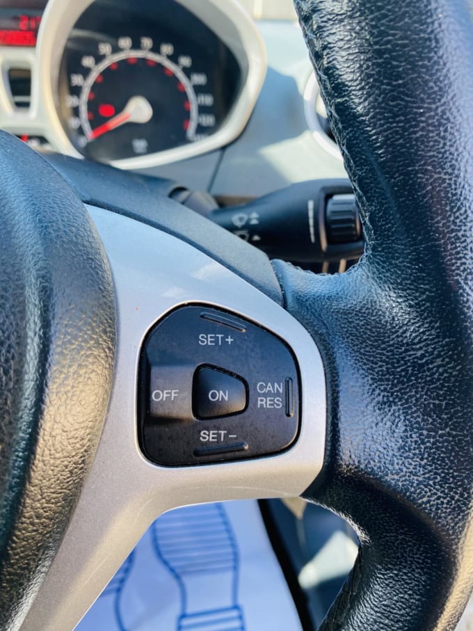 2010 Ford Fiesta