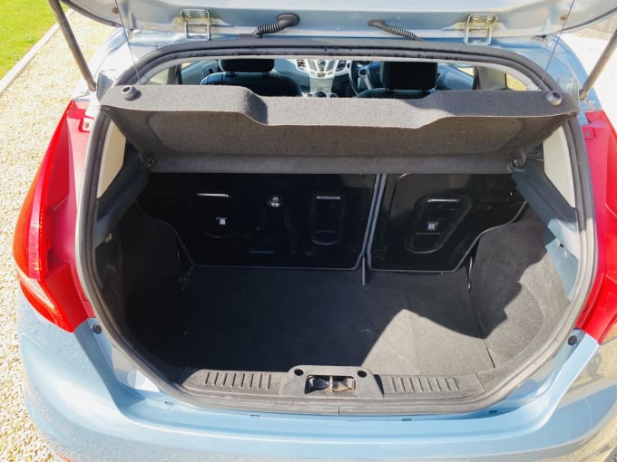 2010 Ford Fiesta