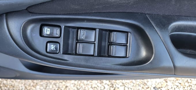 2005 Nissan Almera