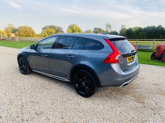 2015 Volvo V60 Cross Country