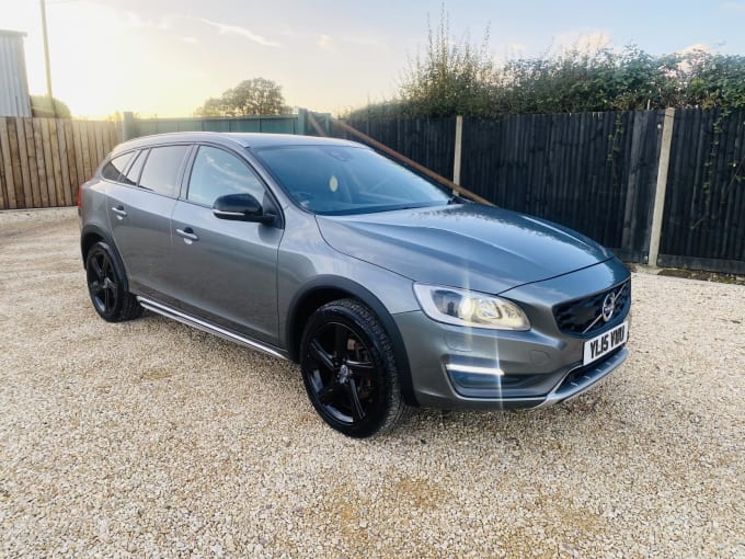 2015 Volvo V60 Cross Country